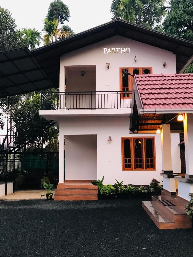 Partho Home Stay Padinjarathara المظهر الخارجي الصورة