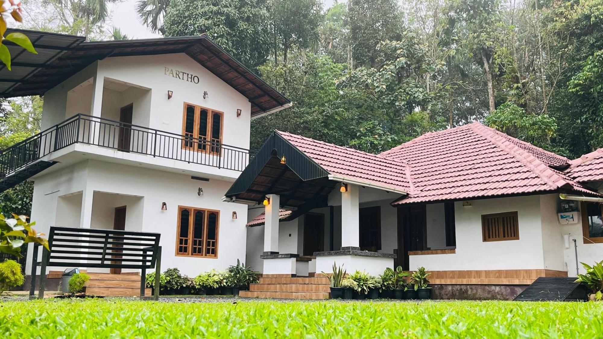 Partho Home Stay Padinjarathara المظهر الخارجي الصورة